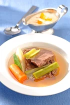 Siedfleisch mit Senffrüchtesauce.jpg